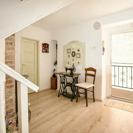 Ferienhaus Rustic House Vera *