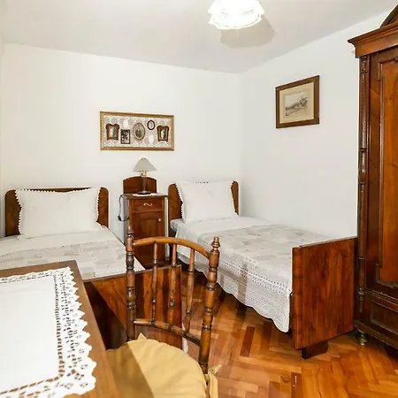 Ferienhaus Rustic House Vera *